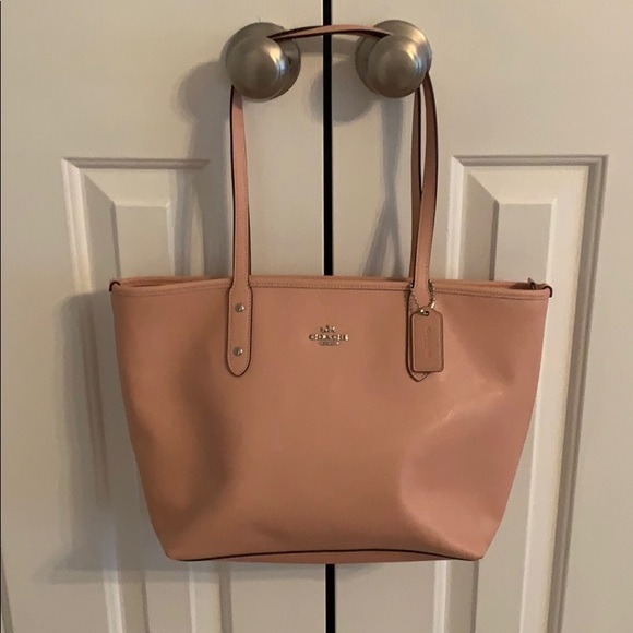Coach Handbags - 👜 Coach Tote 👜